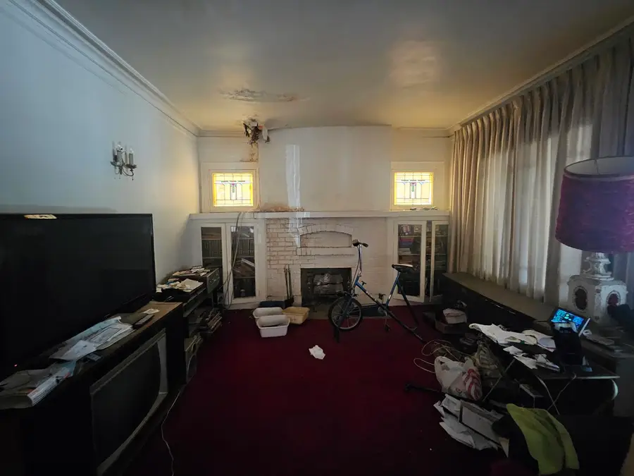 8028 S Bennett Avenue, Chicago, IL 60617 - #3