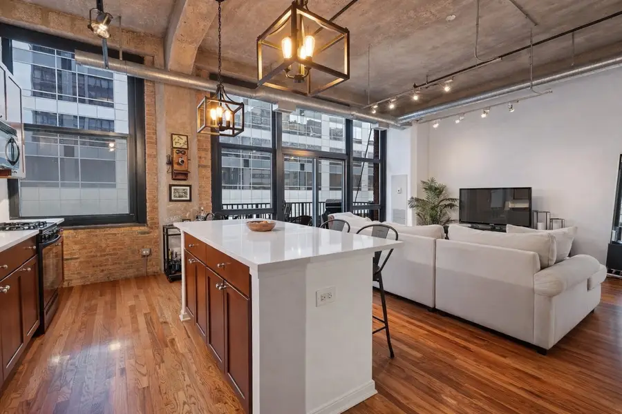 210 S Desplaines Street #404, Chicago, IL 60661 - #2