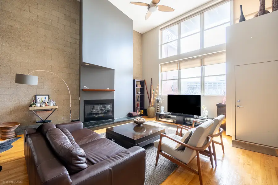 1705 N Clybourn Avenue #E, Chicago, IL 60614 - #2