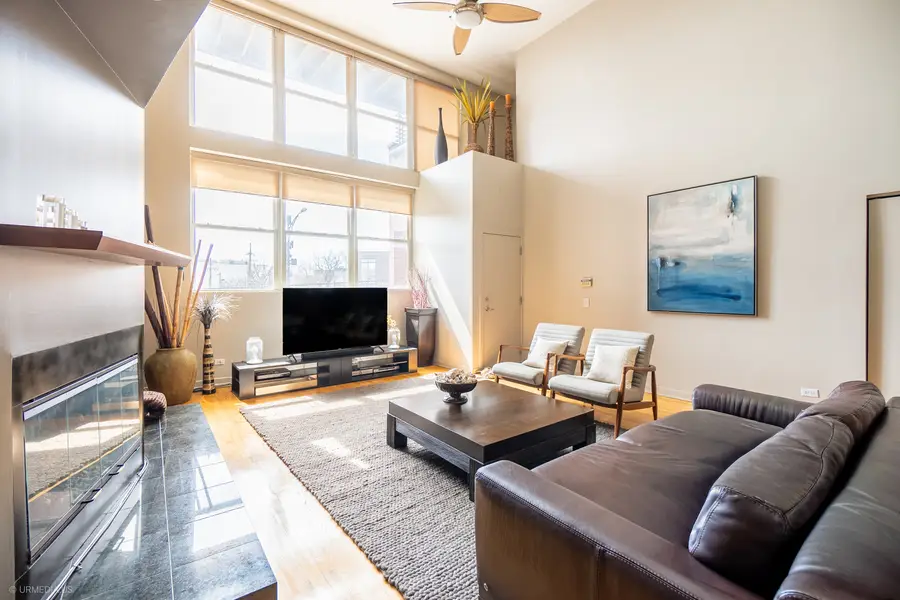 1705 N Clybourn Avenue #E, Chicago, IL 60614 - #3