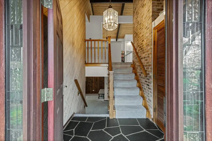 2374 N Westwood Lane, Palatine, IL 60074 - #2