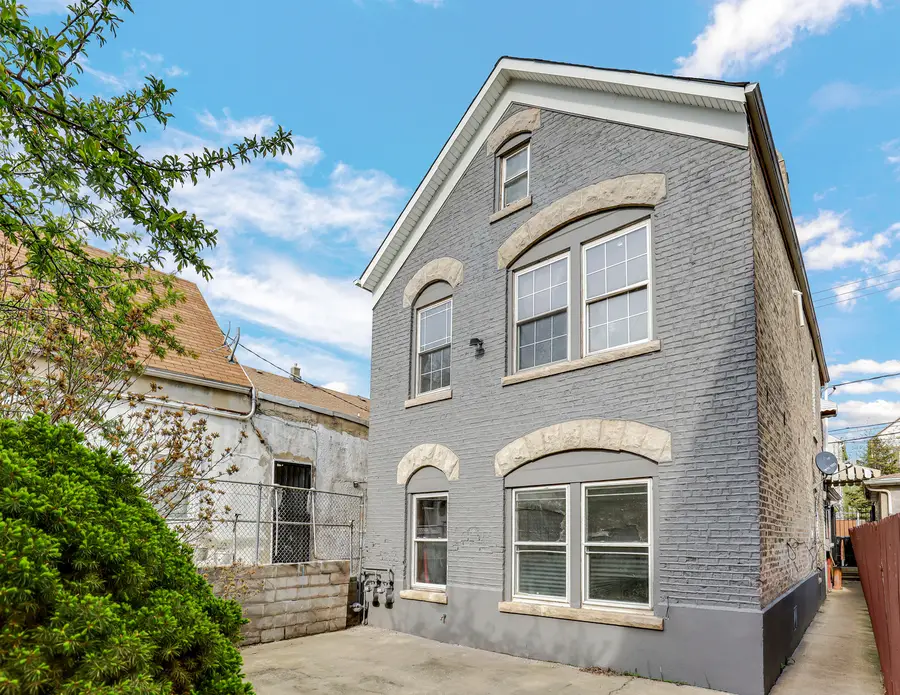 2631 S Sawyer Avenue, Chicago, IL 60623 - #2