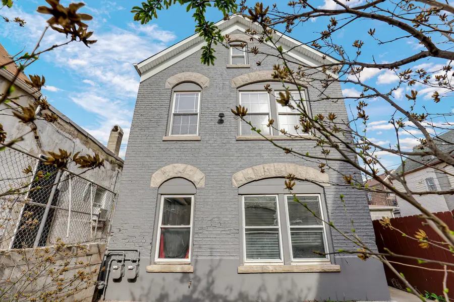 2631 S Sawyer Avenue, Chicago, IL 60623 - #3