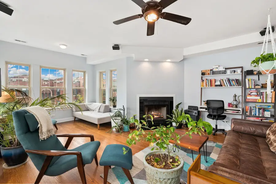 824 W Sunnyside Avenue #3, Chicago, IL 60640 - #2