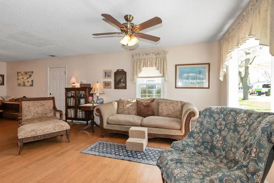 10252 Huntington Court, Orland Park, IL 60462 - #2