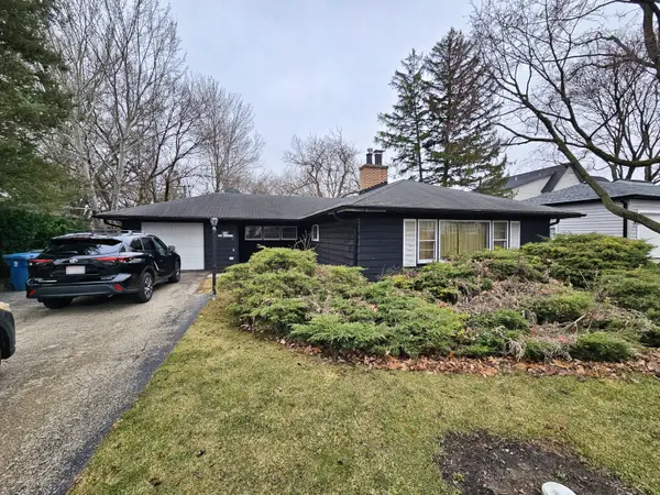 270 E Saint Charles Road, Elmhurst, IL 60126