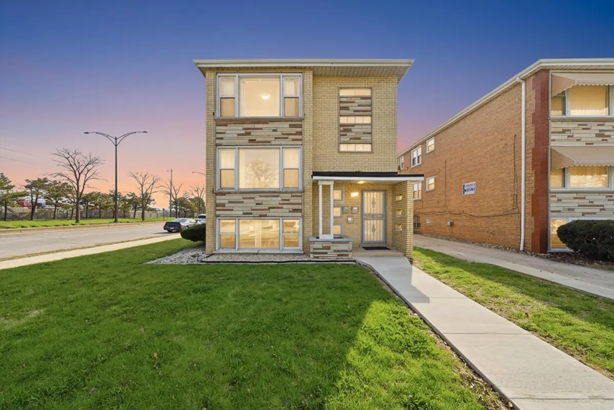 7901 S Whipple Street, Chicago, IL 60652 - #1