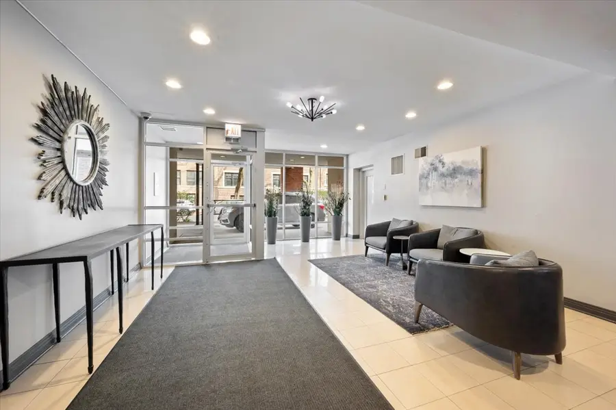 2300 N Commonwealth Avenue #7H, Chicago, IL 60614 - #2