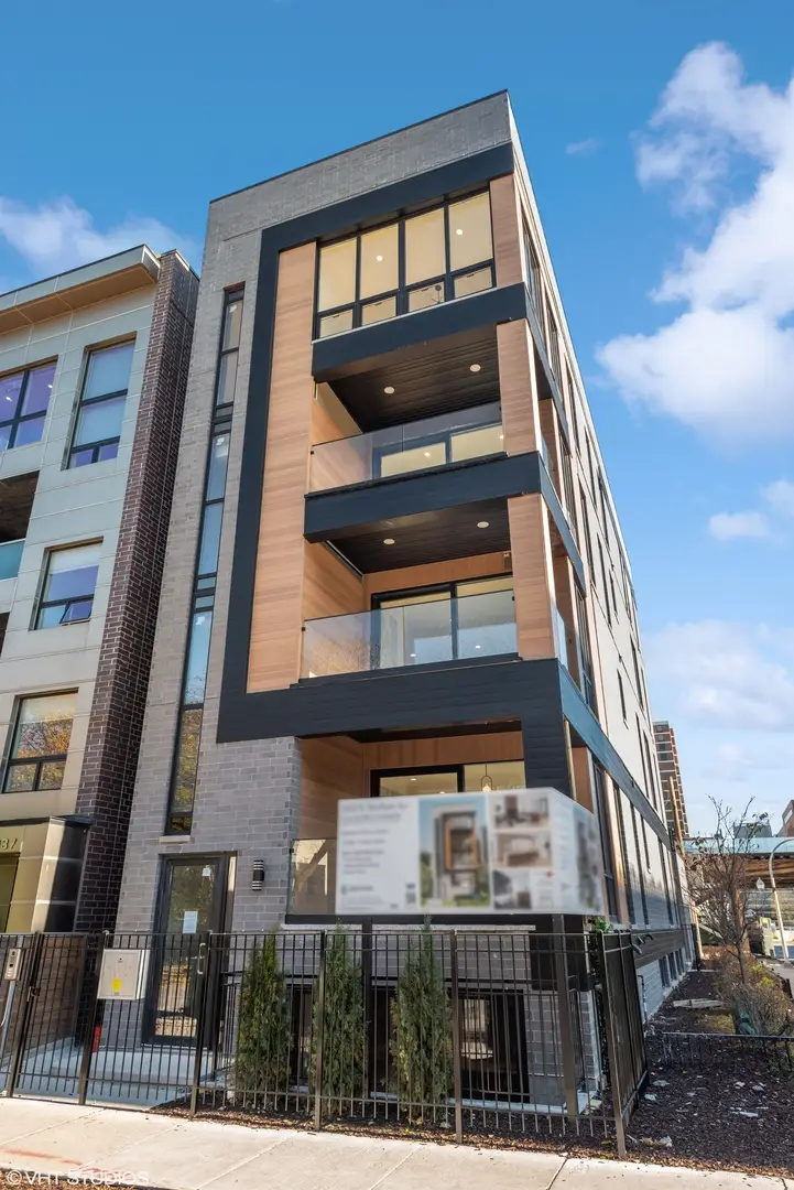 3035 N Sheffield Avenue #2, Chicago, IL 60657 - #2