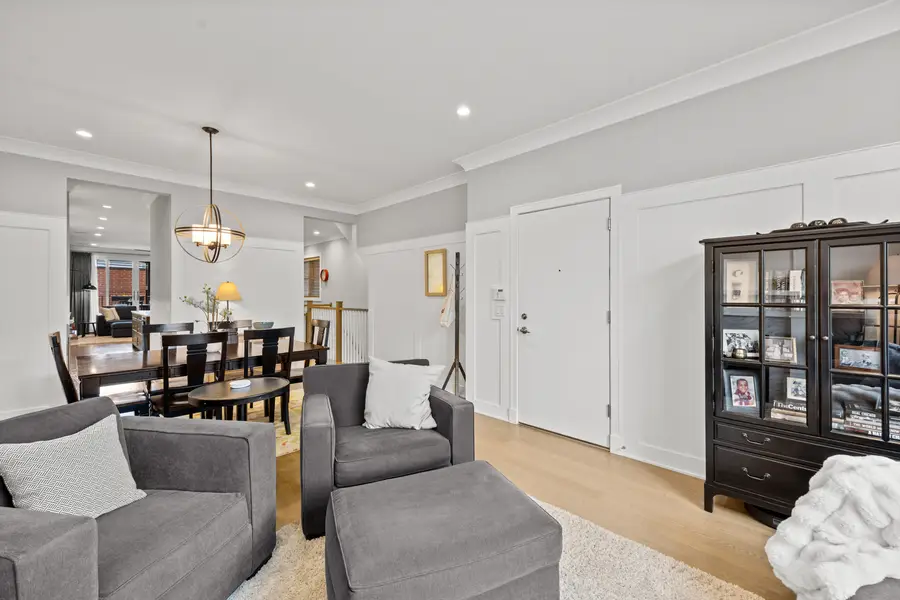 1731 W Melrose Avenue #1, Chicago, IL 60657 - #3