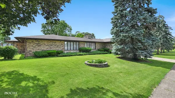 2101 N Center Street, Crest Hill, IL 60403