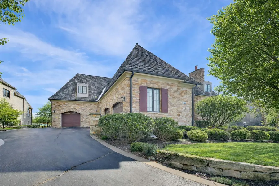 1420 W Longwood Drive, Bull Valley, IL 60098 - #3