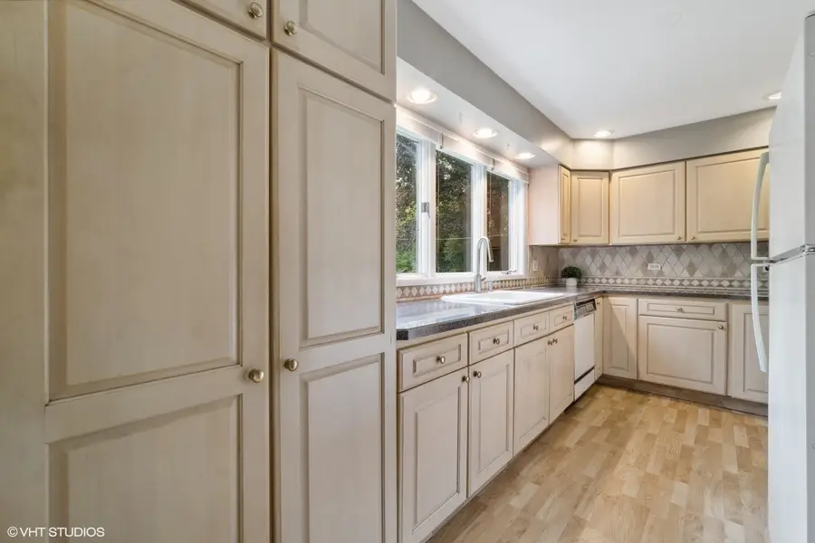 1720 Longvalley Road, Glenview, IL 60025 - #3