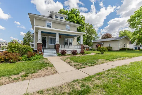 225 W Central Avenue, Princeton, IL 61356