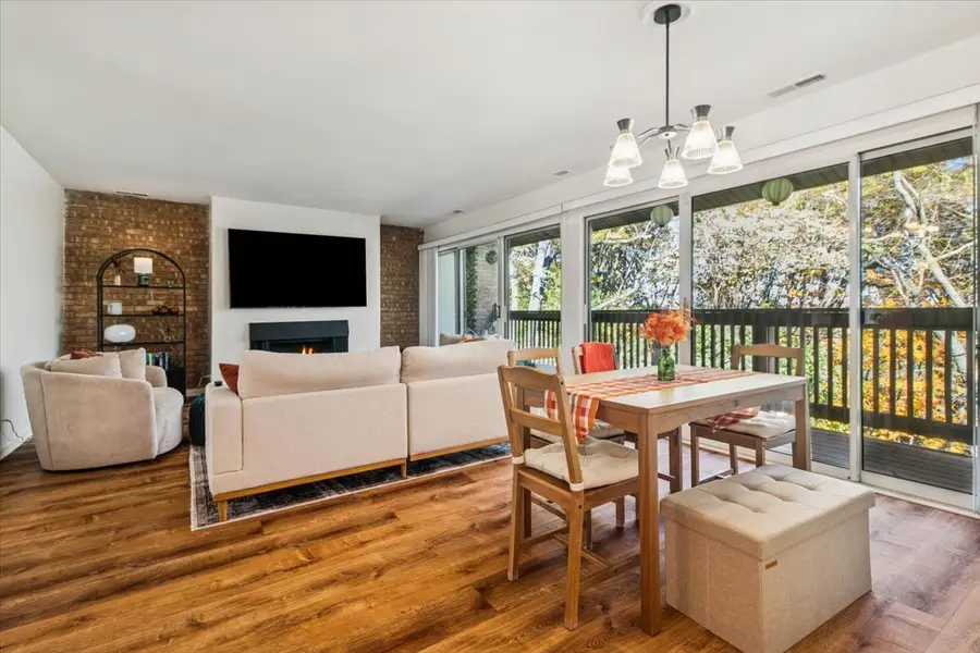 5817 Oakwood Drive #E, Lisle, IL 60532 - #3