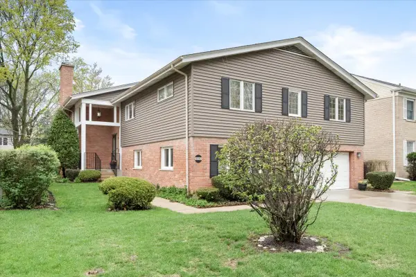 9242 Ridgeway Avenue, Evanston, IL 60203