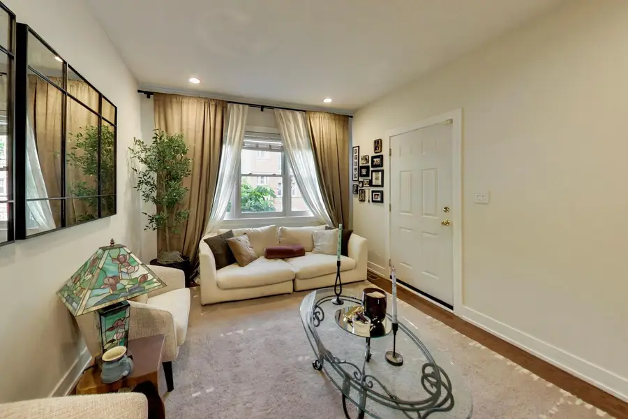 1247 N Rockwell Street #1, Chicago, IL 60622 - #3