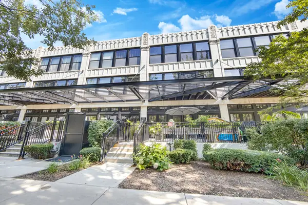 1000 W 15th Street #331, Chicago, IL 60608