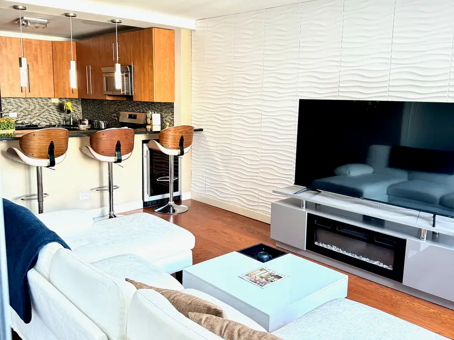 400 E Randolph Street #3314, Chicago, IL 60601 - #3