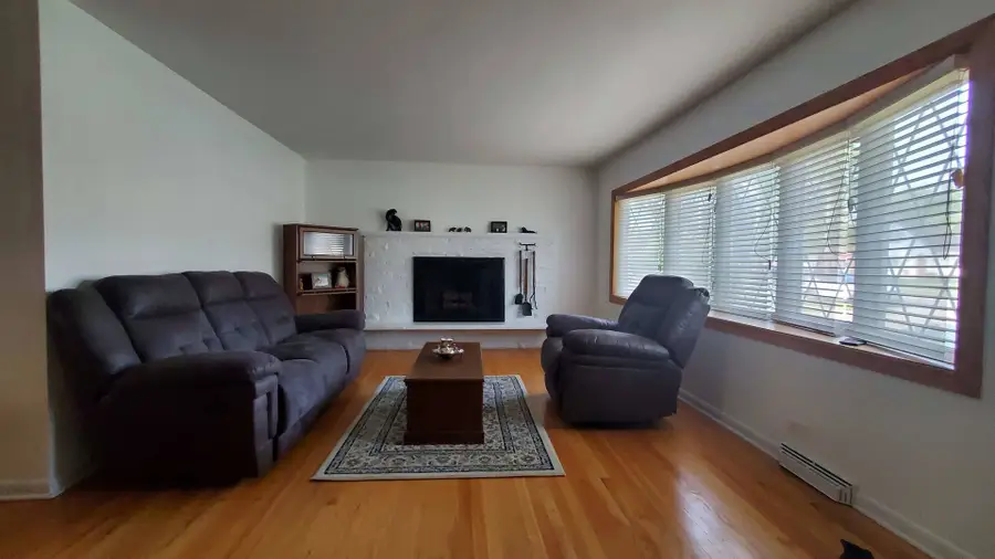 220 S President Street, Wheaton, IL 60187 - #2