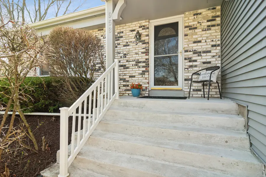 958 Chaucer Way, Buffalo Grove, IL 60089 - #2