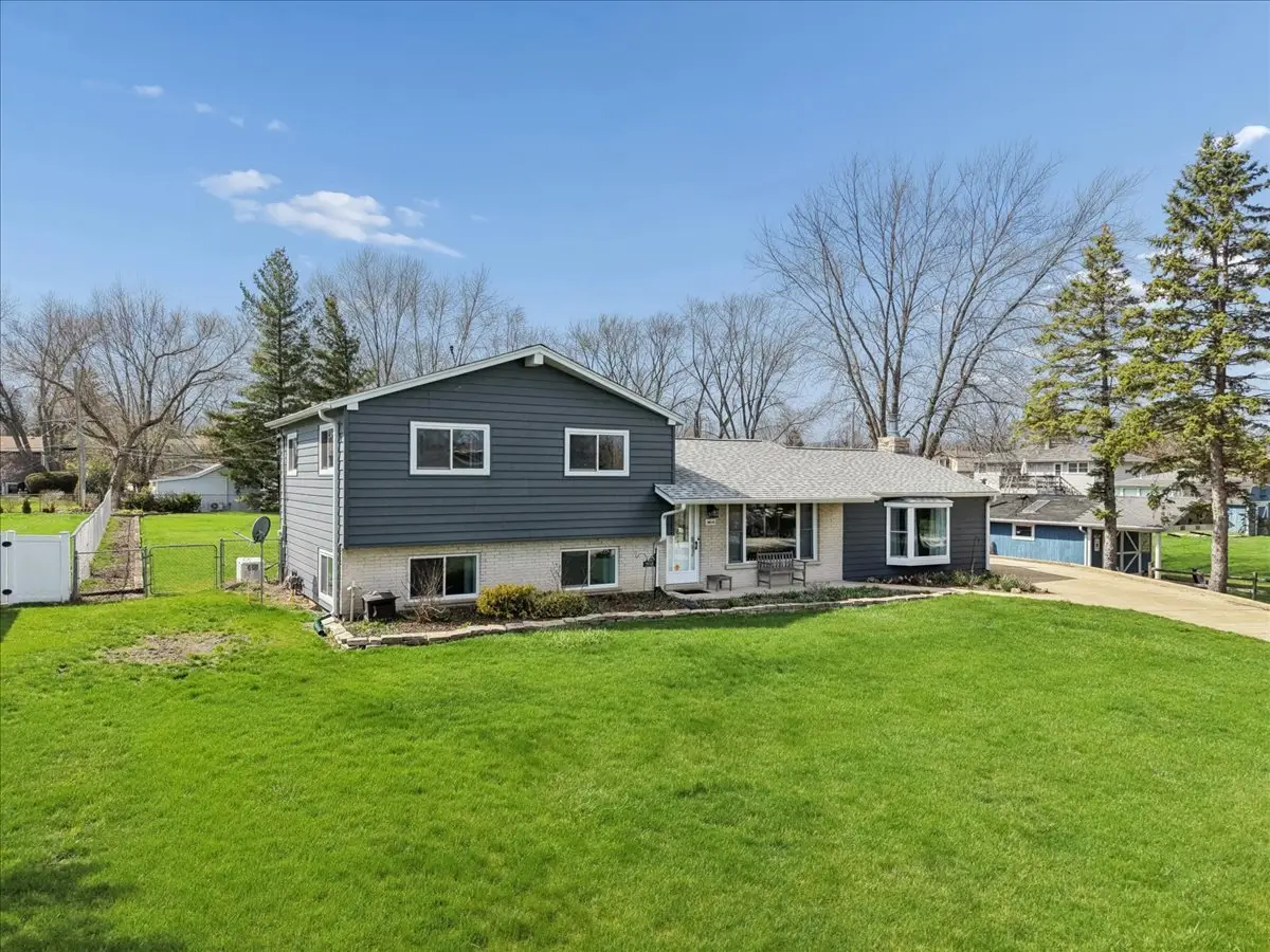 2N548 Pleasant Avenue, Glen Ellyn, IL 60137 - #1