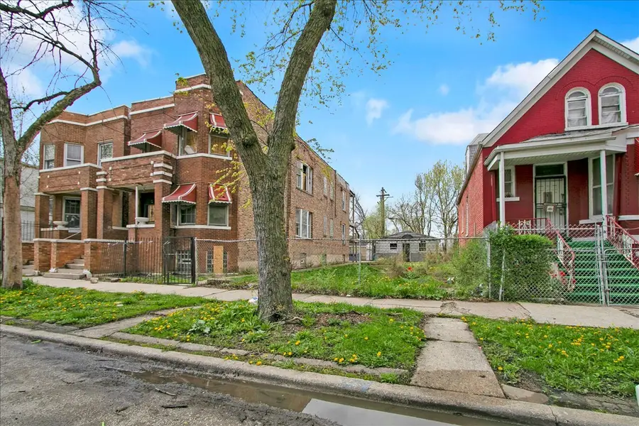 414 & 410 S Kilbourn Avenue, Chicago, IL 60624 - #3