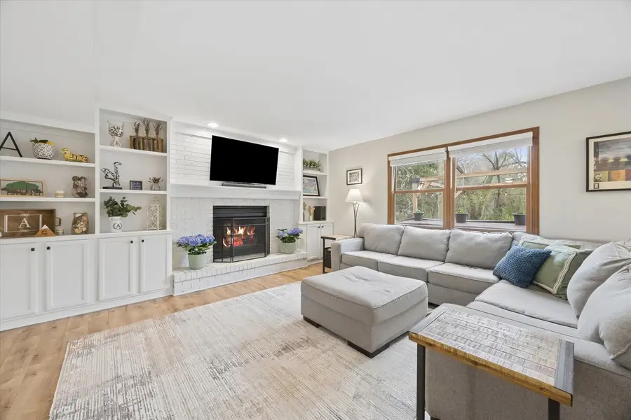 395 Southampton Drive, Geneva, IL 60134 - #2