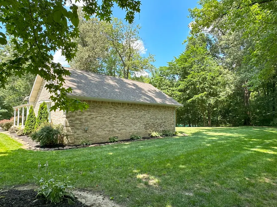 2863 Parker Drive, Metropolis, IL 62960 - #3