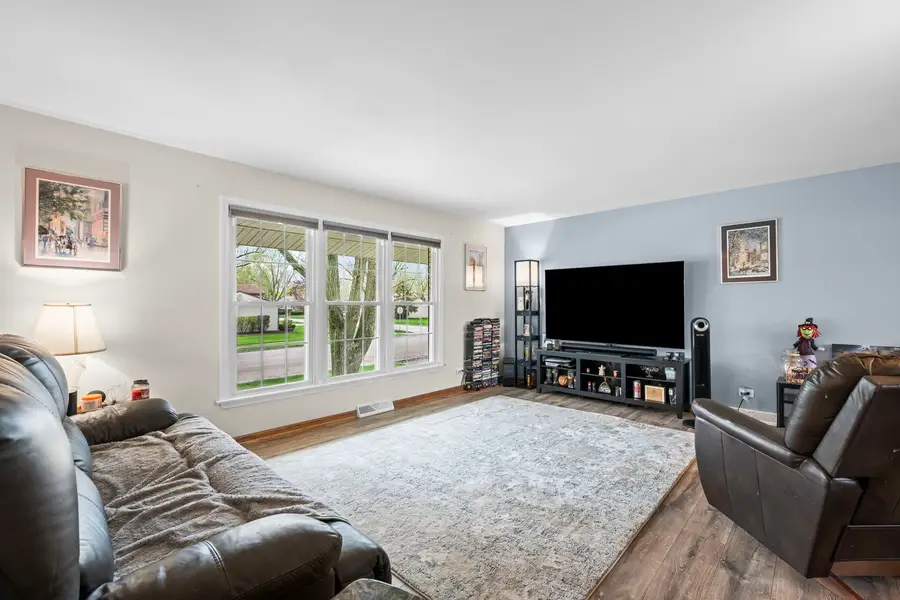 362 N Winston Drive, Palatine, IL 60074 - #3