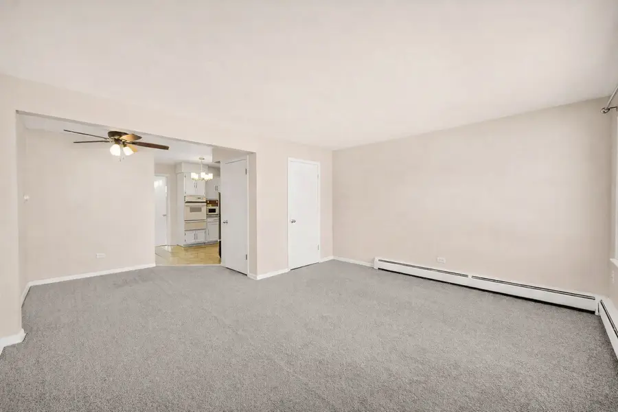 12 King Arthur Court #11, Northlake, IL 60164 - #3