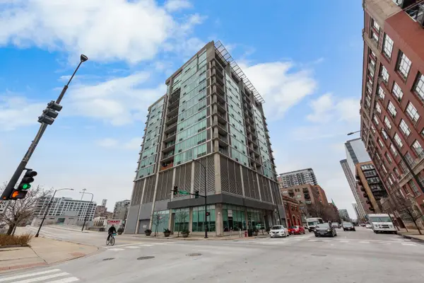 700 W Van Buren Street #709, Chicago, IL 60607