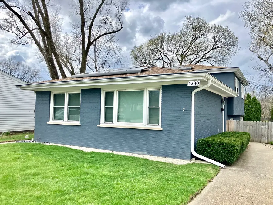 1230 Greenwood Court, Deerfield, IL 60015 - #2