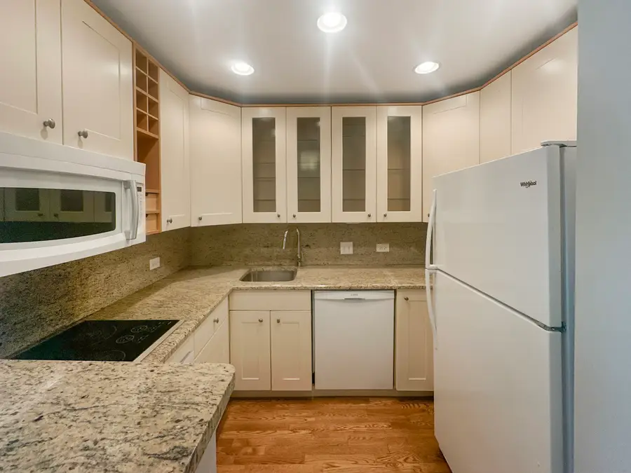 Address Withheld By Seller, Chicago, IL 60611 - #2