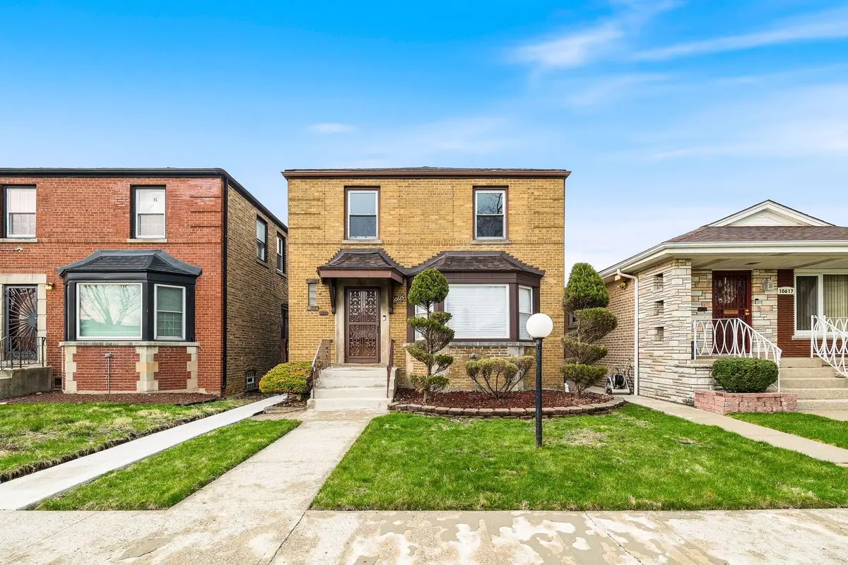 10615 S Emerald Avenue, Chicago, IL 60628 - #1
