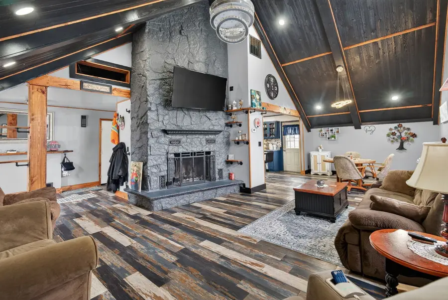 1111 Harmony Avenue, Mazon, IL 60444 - #3