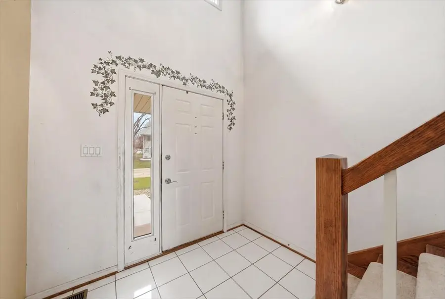 2201 Daffodil Drive, Crest Hill, IL 60403 - #3