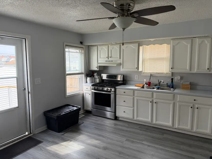 430 W Washington Street, Hoopeston, IL 60942 - #3