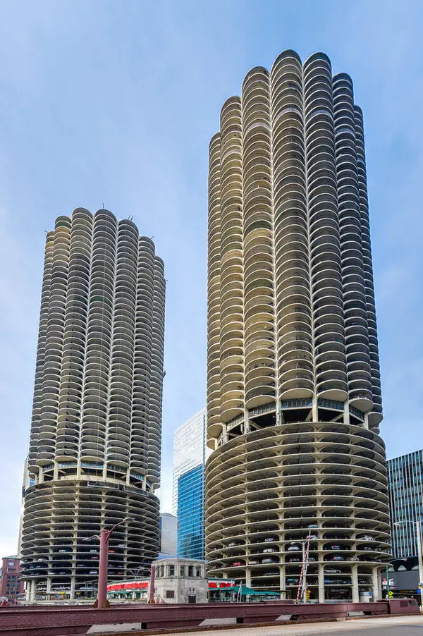 Address Withheld By Seller, Chicago, IL 60654