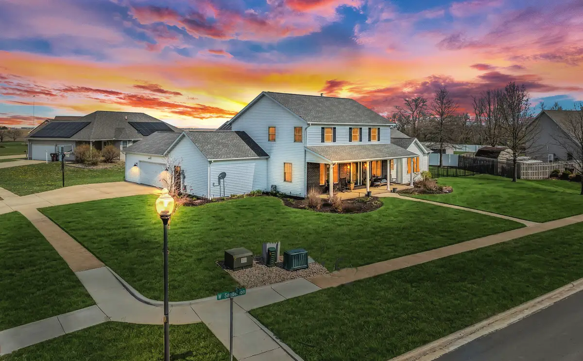 410 W Sangamon Street, Fisher, IL 61843 - #1