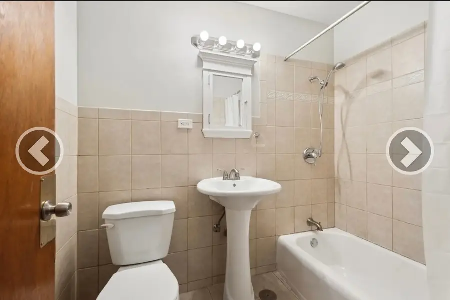7019 N Ridge Boulevard #3B, Chicago, IL 60645 - #2