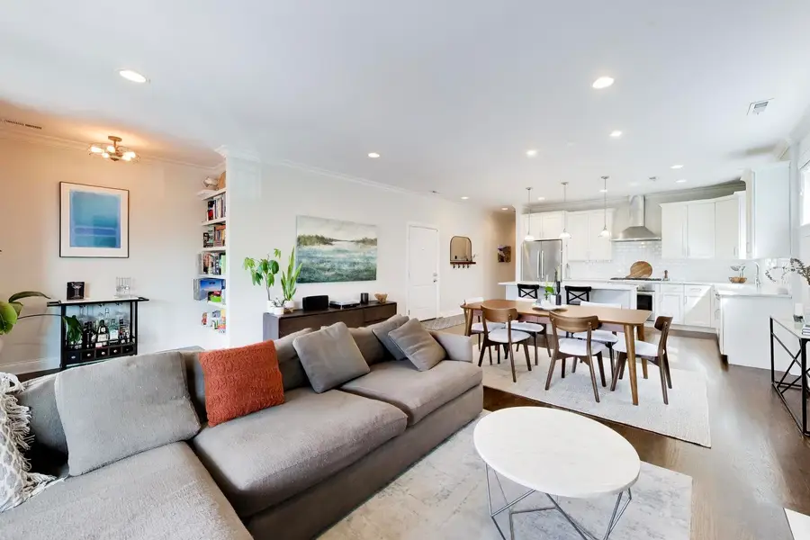 2912 W Shakespeare Avenue #2, Chicago, IL 60647 - #3