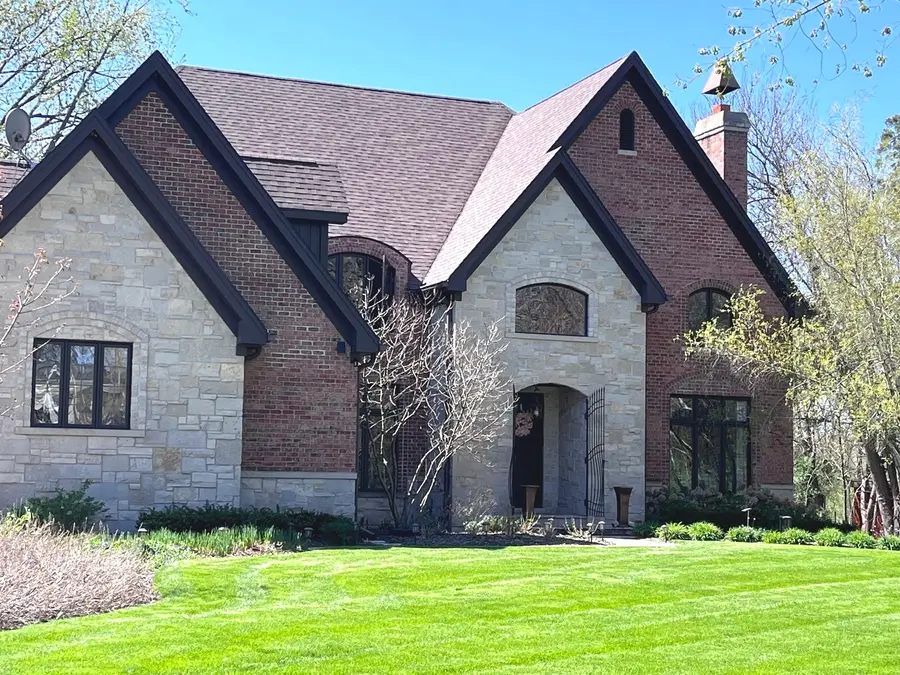 1026 Lincoln Lane, Elk Grove Village, IL 60007 - #3