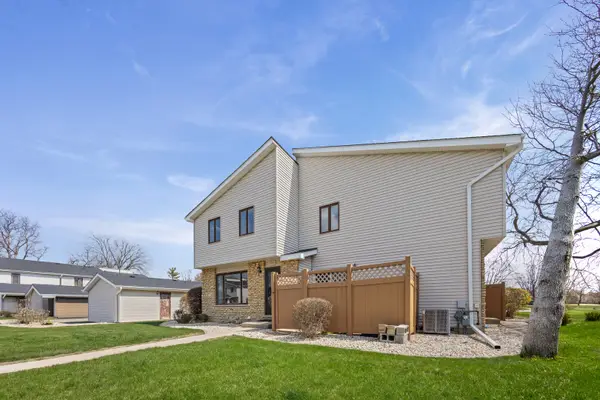 231 E Woodlawn Road, New Lenox, IL 60451