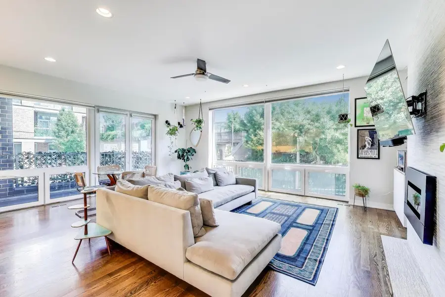 1800 N California Avenue #1E, Chicago, IL 60647 - #2