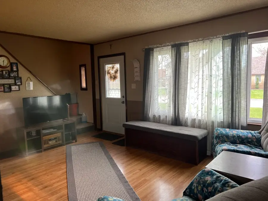 6812 Maple Court, Bridgeview, IL 60455 - #3