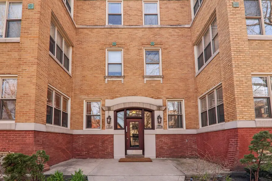 4445 N Magnolia Avenue #3, Chicago, IL 60640 - #2