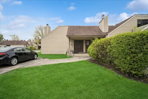 3309 Beacon Street #62, North Chicago, IL 60064