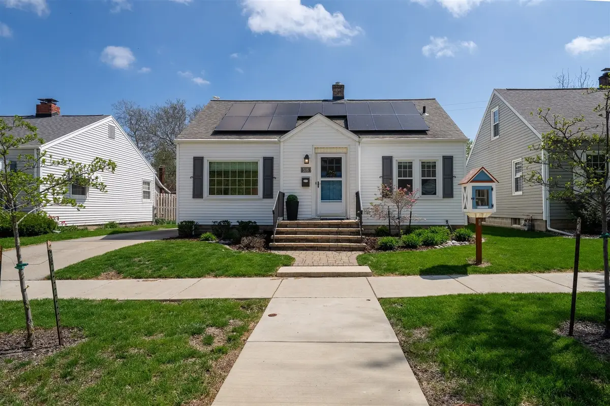 516 Mcgregor Street, Bloomington, IL 61701 - #1