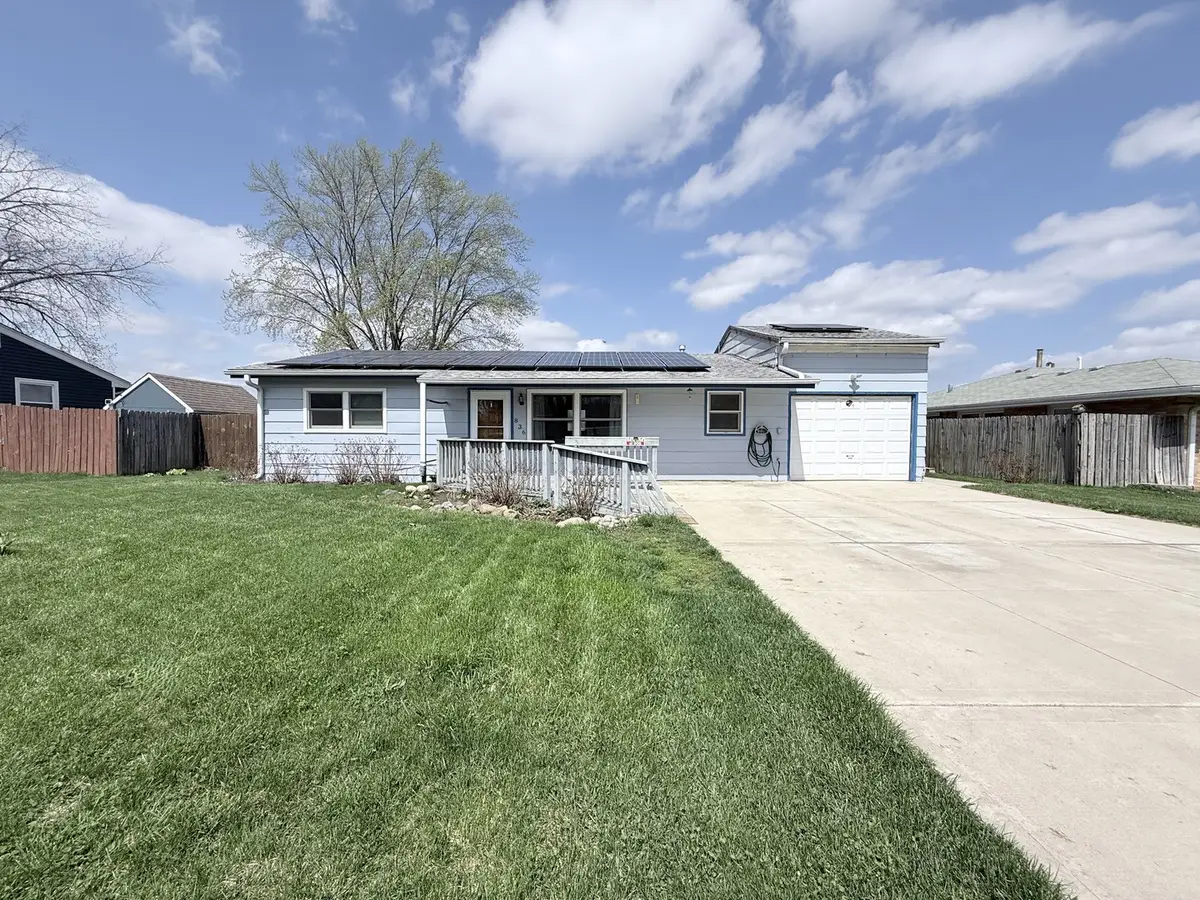 34W836 N James Drive, Saint Charles, IL 60174 - #1